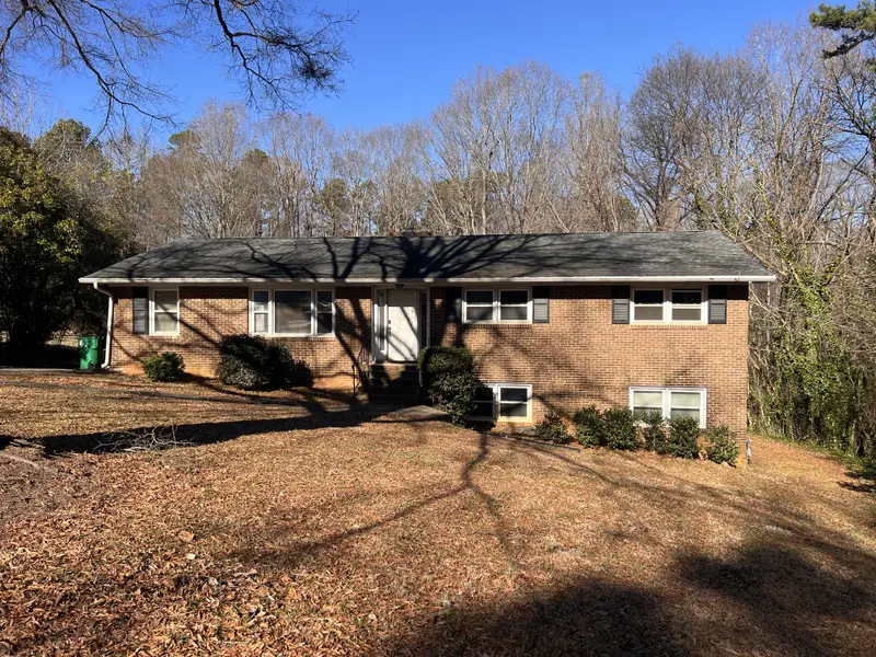 7004 Delisa Dr, Charlotte, NC 28214-2647