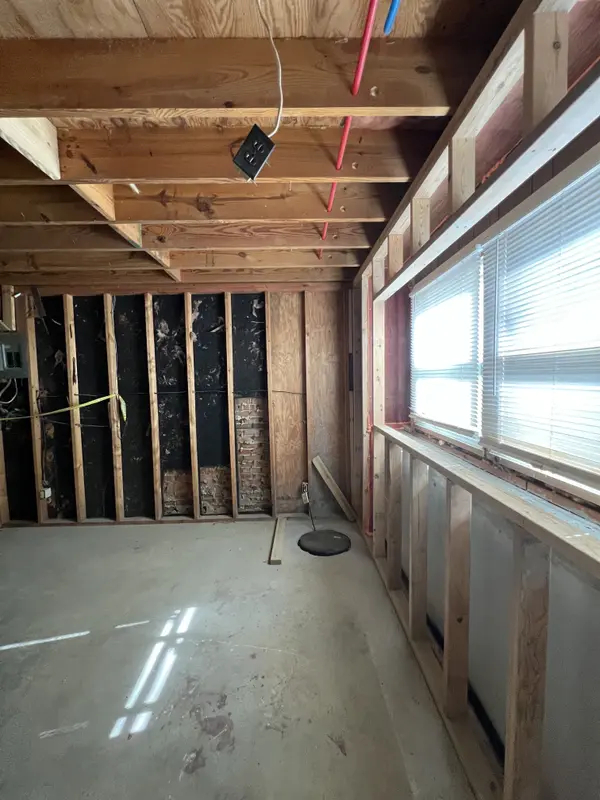 7004 Delisa Dr, Charlotte, NC 28214-2647