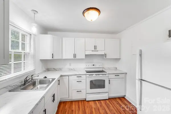 405 W Harvie AVE #A&B, Gastonia, NC 28052