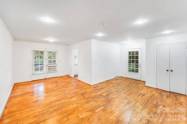 405 W Harvie AVE #A&B, Gastonia, NC 28052