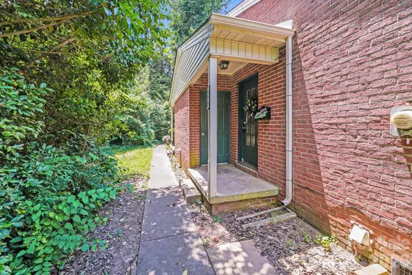 405 W Harvie AVE #A&B, Gastonia, NC 28052