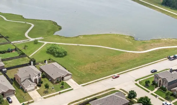 8400 Sioux Trail, Aubrey TX – Corner Lot Living Near Lake Views in Cross Oak Ranch