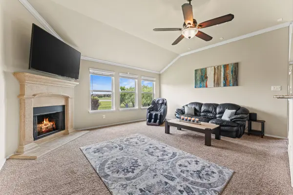 What's It Like Owning a Lake-View Corner Lot in Aubrey's Cross Oak Ranch?