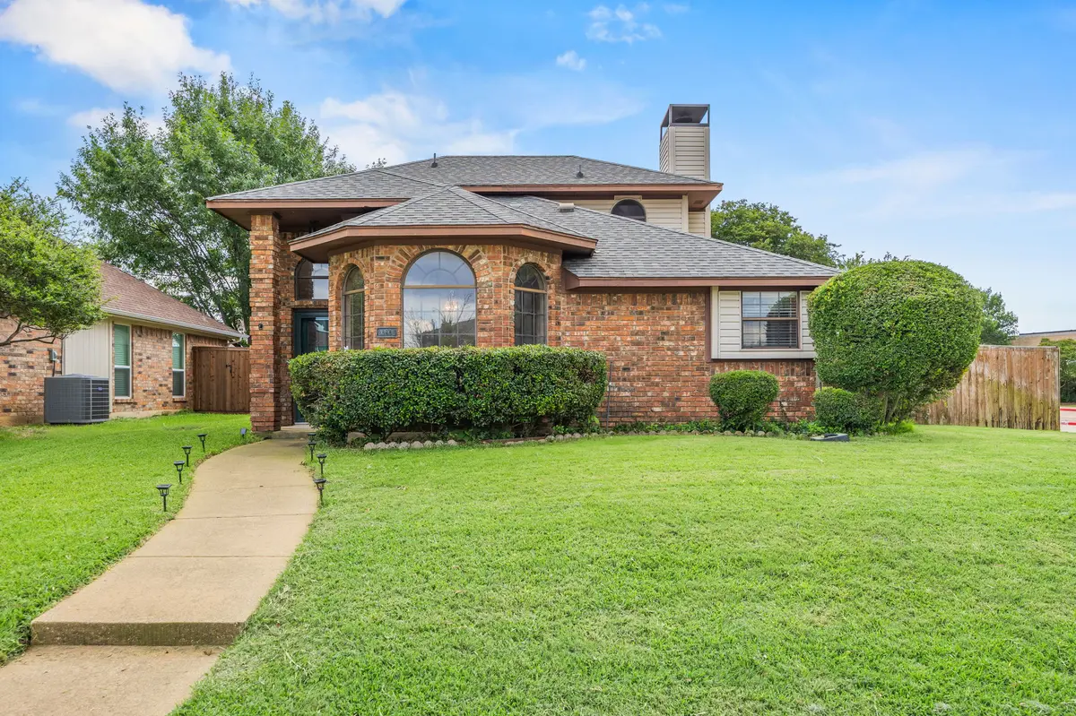 2060 Arbor Creek Dr #B, Carrollton, TX 75010-5069