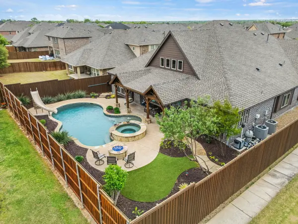 703 Hammond Dr, Wylie, TX 75098-0496