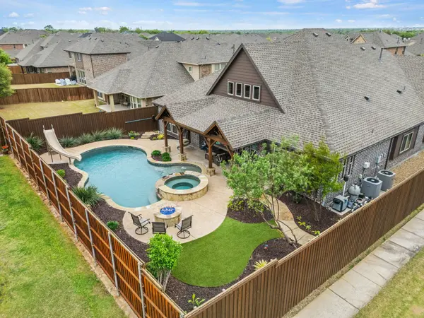 703 Hammond Dr, Wylie, TX 75098-0496