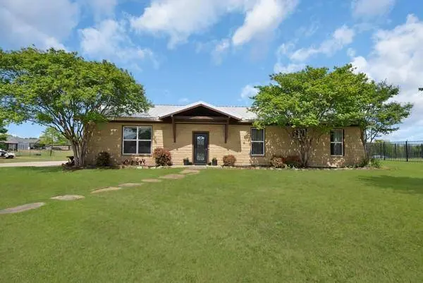 348 Hardwicke Lane, Little Elm, TX 75068
