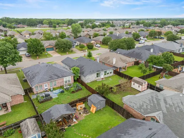 119 Lipan St, Greenville, TX 75402-2807