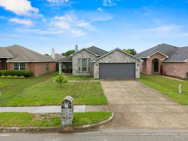 119 Lipan St, Greenville, TX 75402-2807