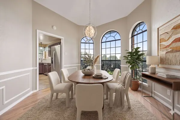 2060 Arbor Creek Dr #B, Carrollton, TX 75010-5069