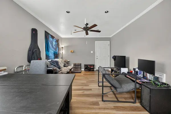 2818 NW 17th Street, Fort Worth, TX 76106