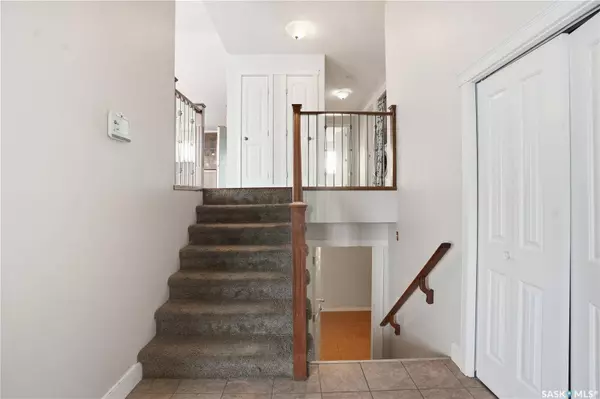 339 West Hampton BOULEVARD, Saskatoon, SK S7R 0B5