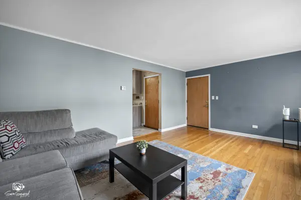 6355 W Addison ST #1-SW, Chicago, IL 60634