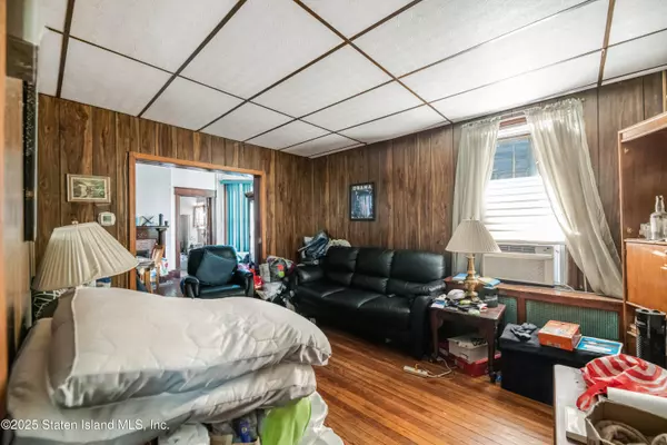 38 Harrison AVE, Staten Island, NY 10302