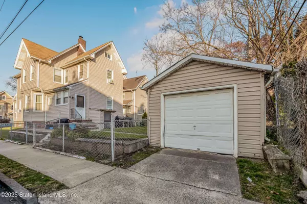 38 Harrison AVE, Staten Island, NY 10302