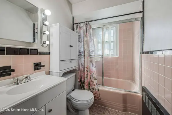 352 Stewart AVE, Staten Island, NY 10314