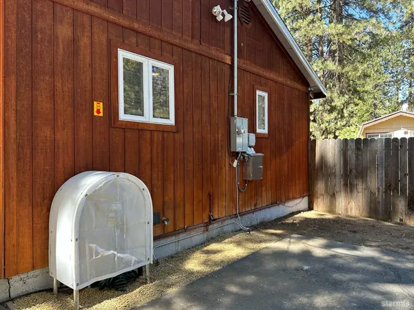 2613 Fountain Avenue, South Lake Tahoe, CA 96150