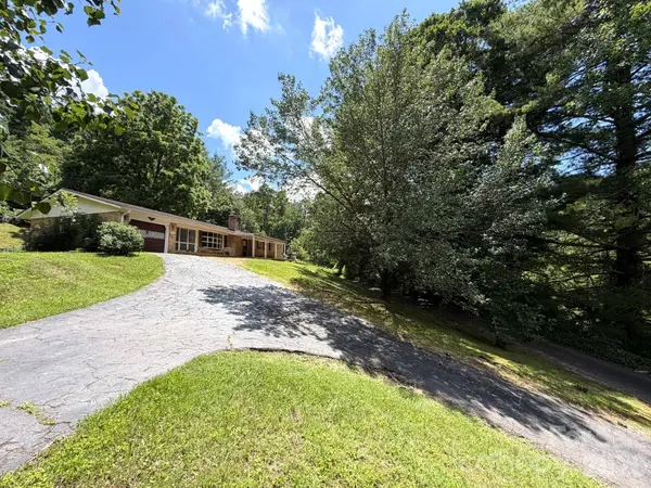 142 Avondale RD