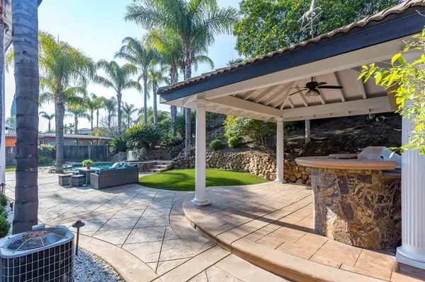 1834 Sanger Peak Way, Antioch, CA 94531