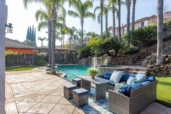 1834 Sanger Peak Way, Antioch, CA 94531