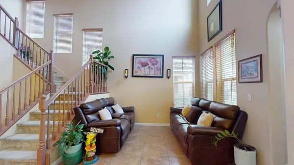 1055 San Jose AVE, Madera, CA 93637
