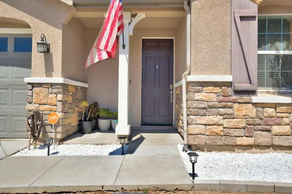 967 Papaya ST, Madera, CA 93638