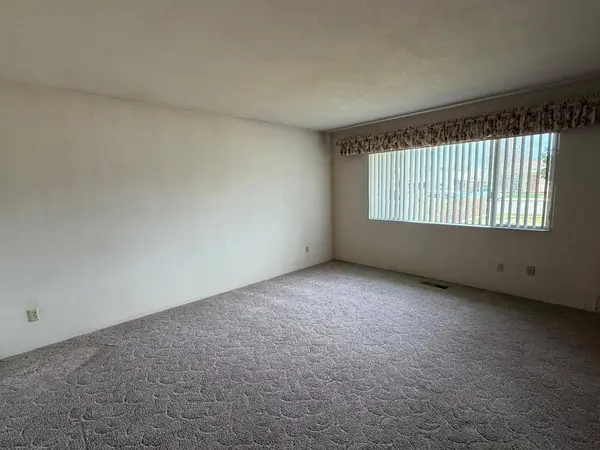 108 N 6th ST, Patterson, CA 95363