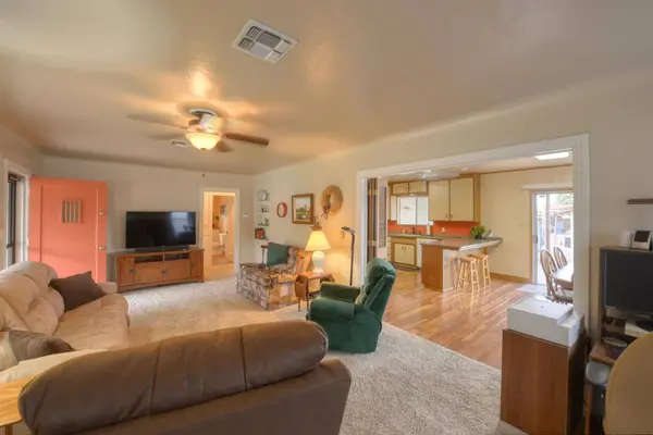 601 N 4th ST, Patterson, CA 95363