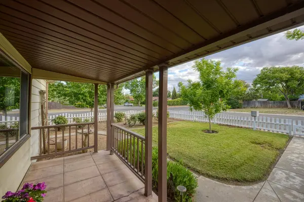 601 N 4th ST, Patterson, CA 95363