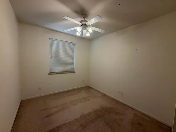 1347 Cliff Swallow DR, Patterson, CA 95363