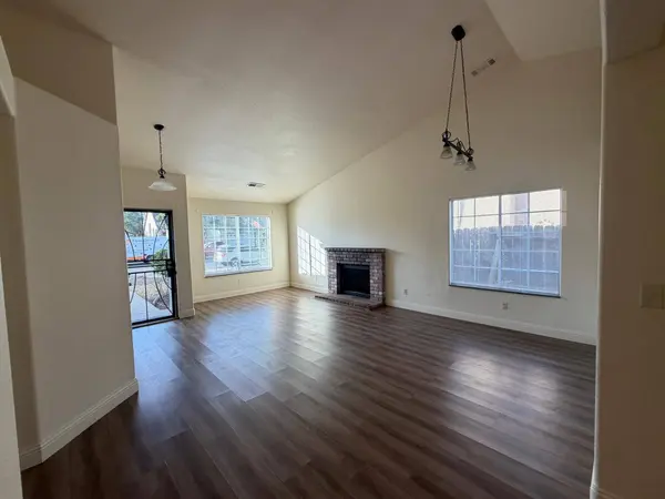 523 Chesterfield DR, Patterson, CA 95363