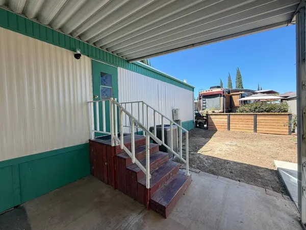 250 E Las Palmas AVE #47, Patterson, CA 95363