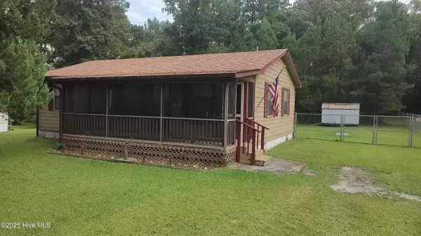 113 Quail Point DR, Hubert, NC 28539