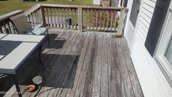 110 Quail Point DR, Hubert, NC 28539