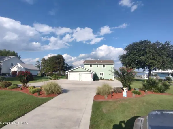 224 River Reach DR, Swansboro, NC 28584