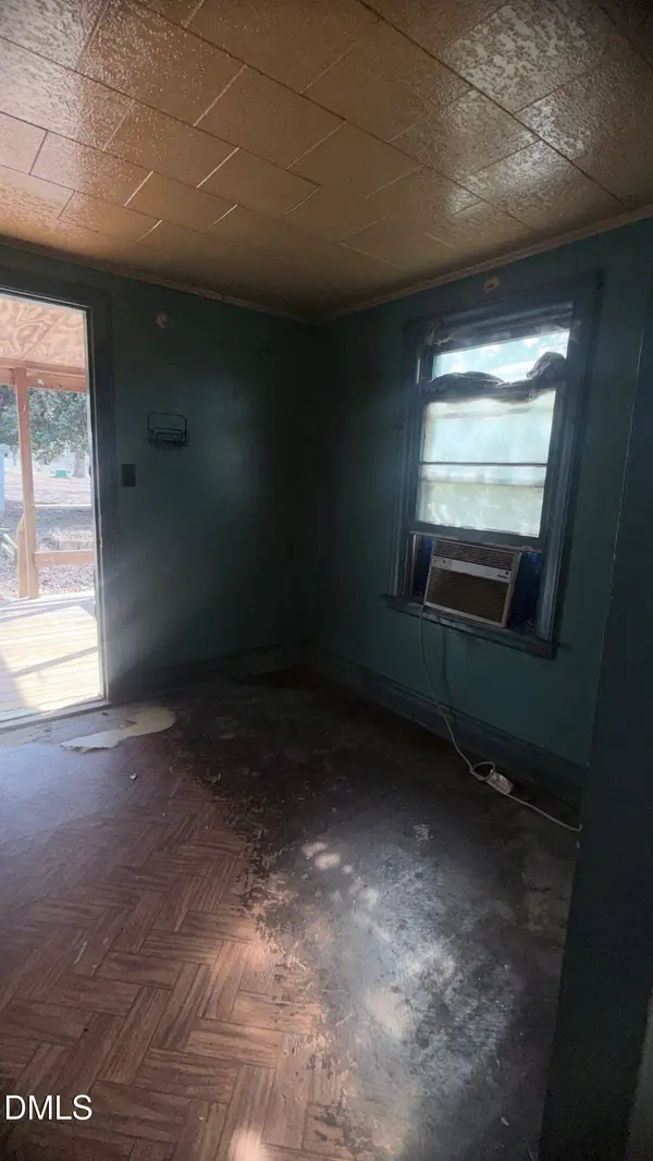 1352 Seays Road, Liberty, NC 27298