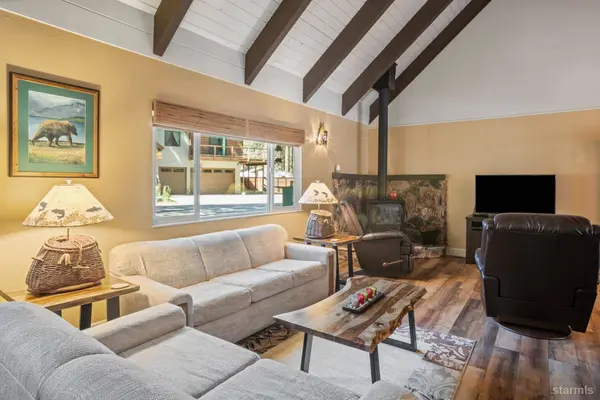 1495 Horace Greeley Avenue, South Lake Tahoe, CA 96150