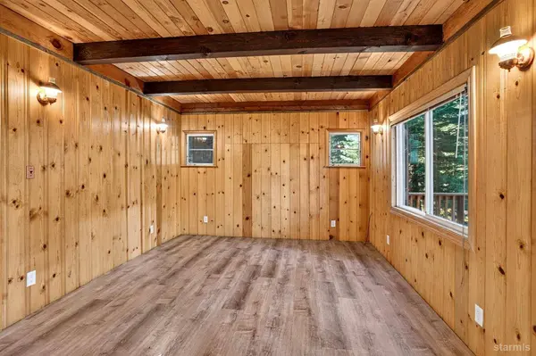 956 Nicoleno Road, South Lake Tahoe, CA 96150