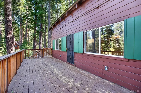 956 Nicoleno Road, South Lake Tahoe, CA 96150