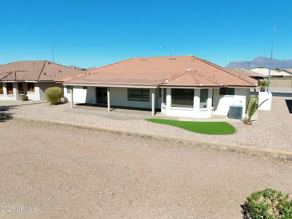 2222 S YELLOW WOOD Drive, Mesa, AZ 85209