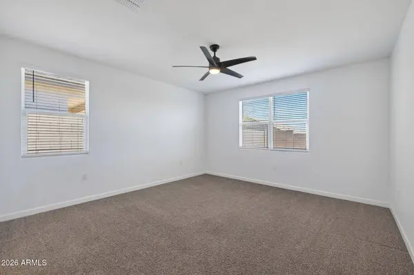 2421 W SABLE Avenue, Apache Junction, AZ 85120