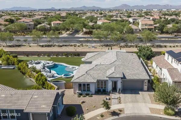 10322 E THATCHER Avenue, Mesa, AZ 85212
