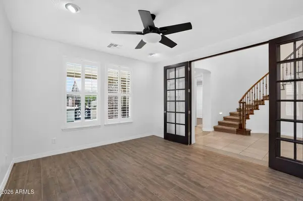1872 W SWAN Drive, Chandler, AZ 85286