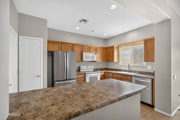879 E Bellerive Place, Chandler, AZ 85249