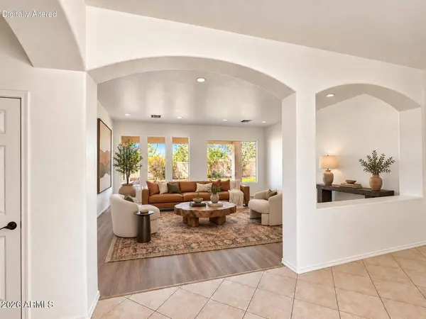 770 W CHERRYWOOD Drive, Chandler, AZ 85248