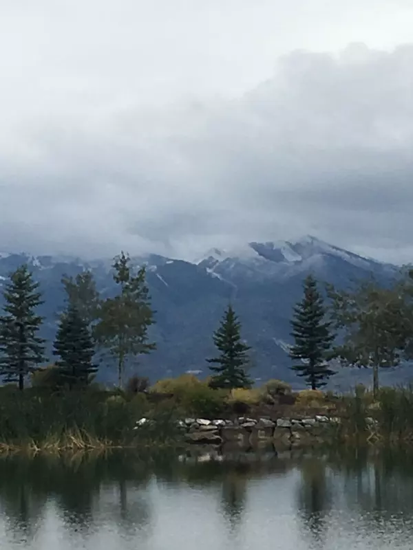 feature image of No Snow, No Problem: Your Guide to Thanksgiving in Park City 