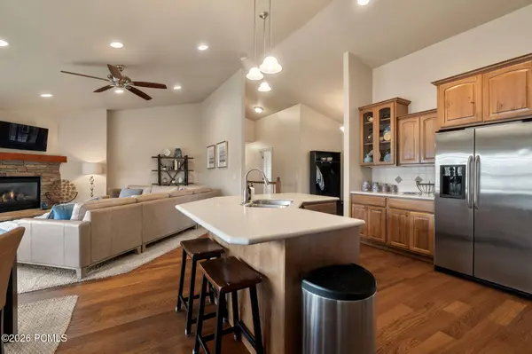 136 W 360, Kamas, UT 84036