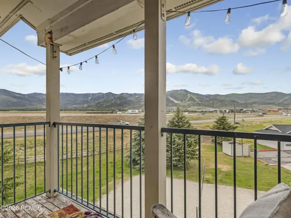 900 Bitner RD Road #Apt O33, Park City, UT 84098