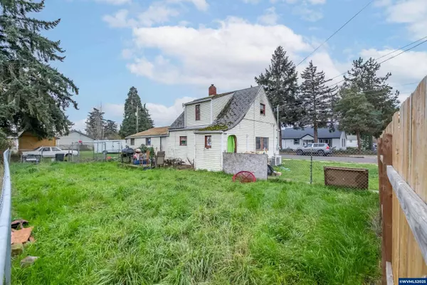 588 Rose St, Lebanon, OR 97355