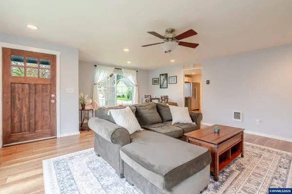 221 Jennings St, Lebanon, OR 97355